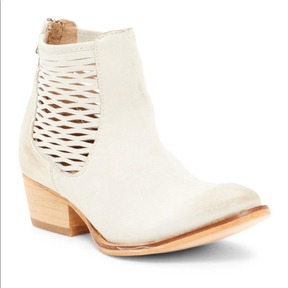 Cream Woven Cut Out Side Leather Boots - Picture 7 of 7